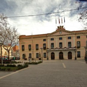 El PSC del alcalde Bustos se adhiere al “ni tribunales ni constituciones nos pararán” de Mas