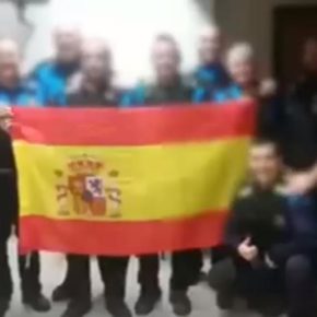 Ciutadans (Cs) Sabadell defensa als policies expedientats per fotografiar-se amb la bandera espanyola