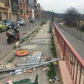 Ciudadanos (Cs) Sabadell denuncia el peligro en el muro de la calle de Onyar de Torre romeu