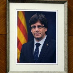 Ciudadanos (Cs) Sabadell reclama la retirada del retrato de Carles Puigdemont de la sala de plenos municipal