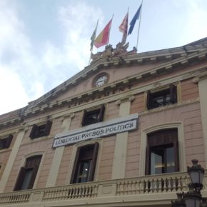 Ciudadanos (Cs) Sabadell no se reunirá con el gobierno municipal hasta que se retire la pancarta separatista del consistorio