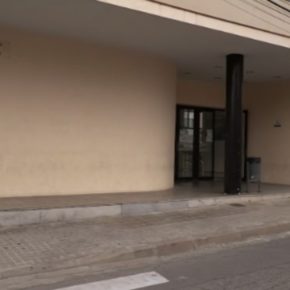 Ciutadans reclama el restablecimiento integral del servicio médico en el Consultorio de Poblenou